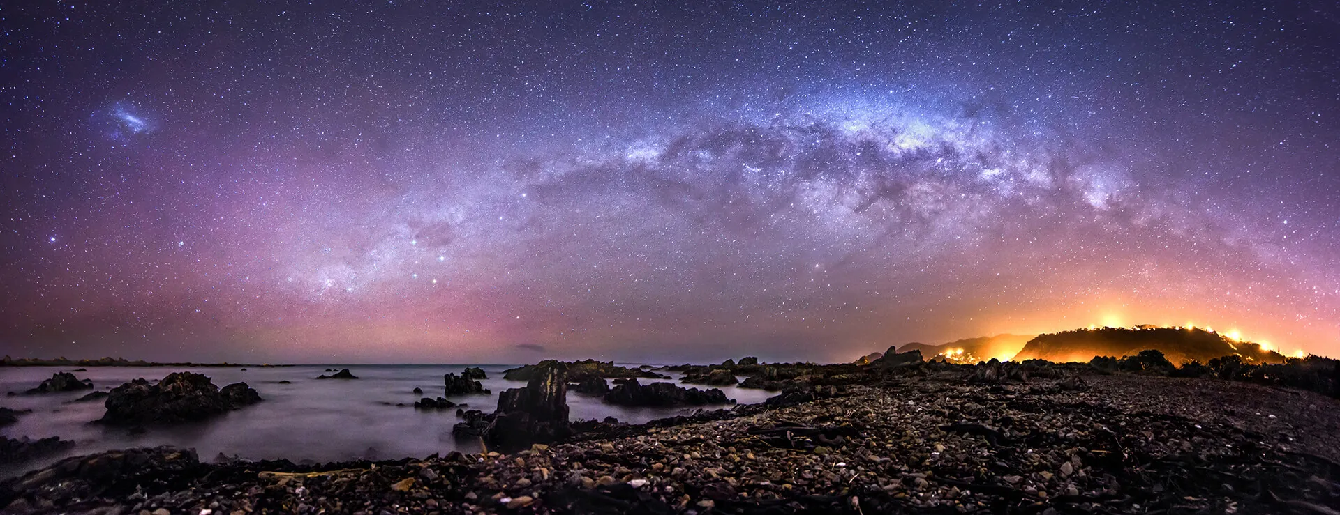 Aurora over Princess Bay, Wellington, at night